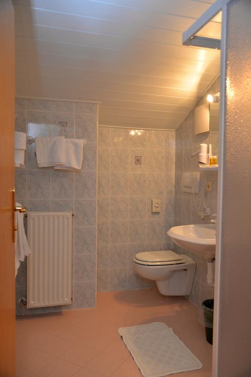 Garni Sonnegg Bed & Breakfast Petersberg Exterior photo